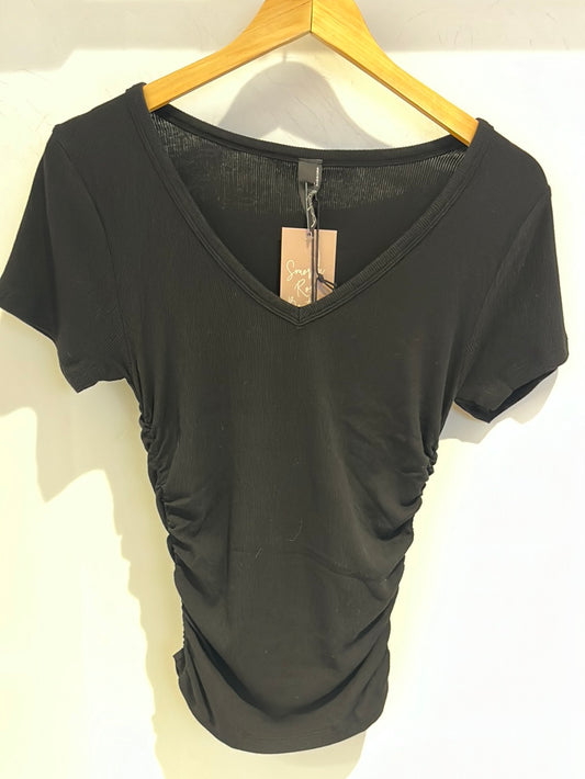 Linda V-Neck Tee