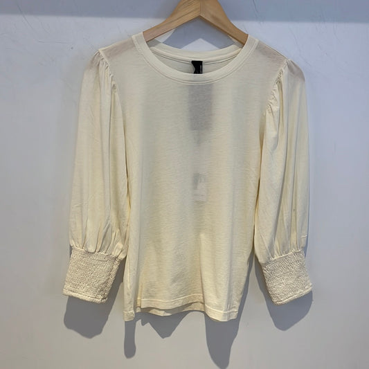 Sandy Smocked 3/4 Sleeve Tee