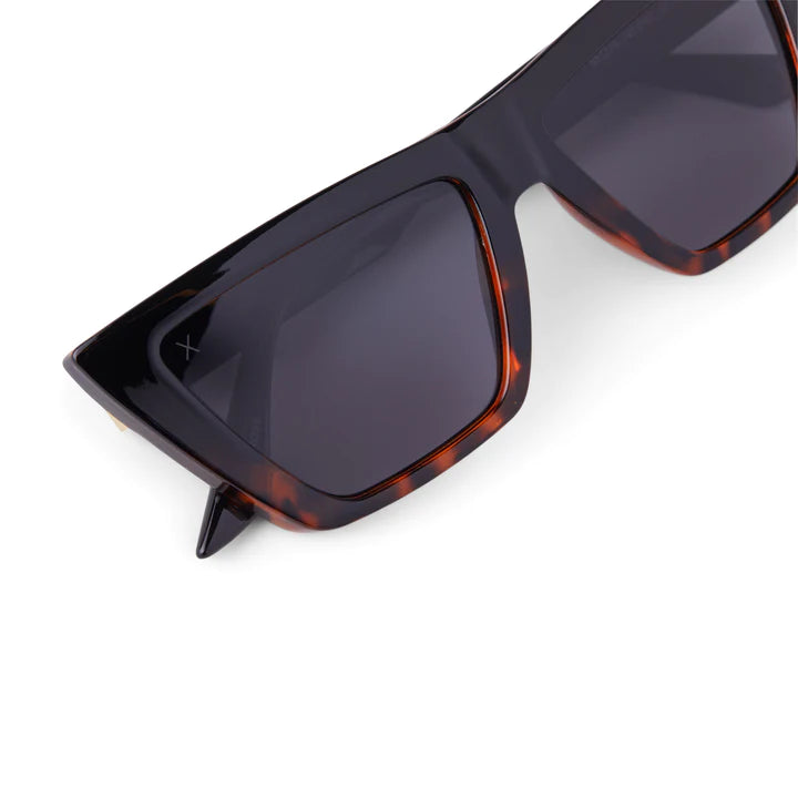 melrose black/tortoise solid grey sunglasses