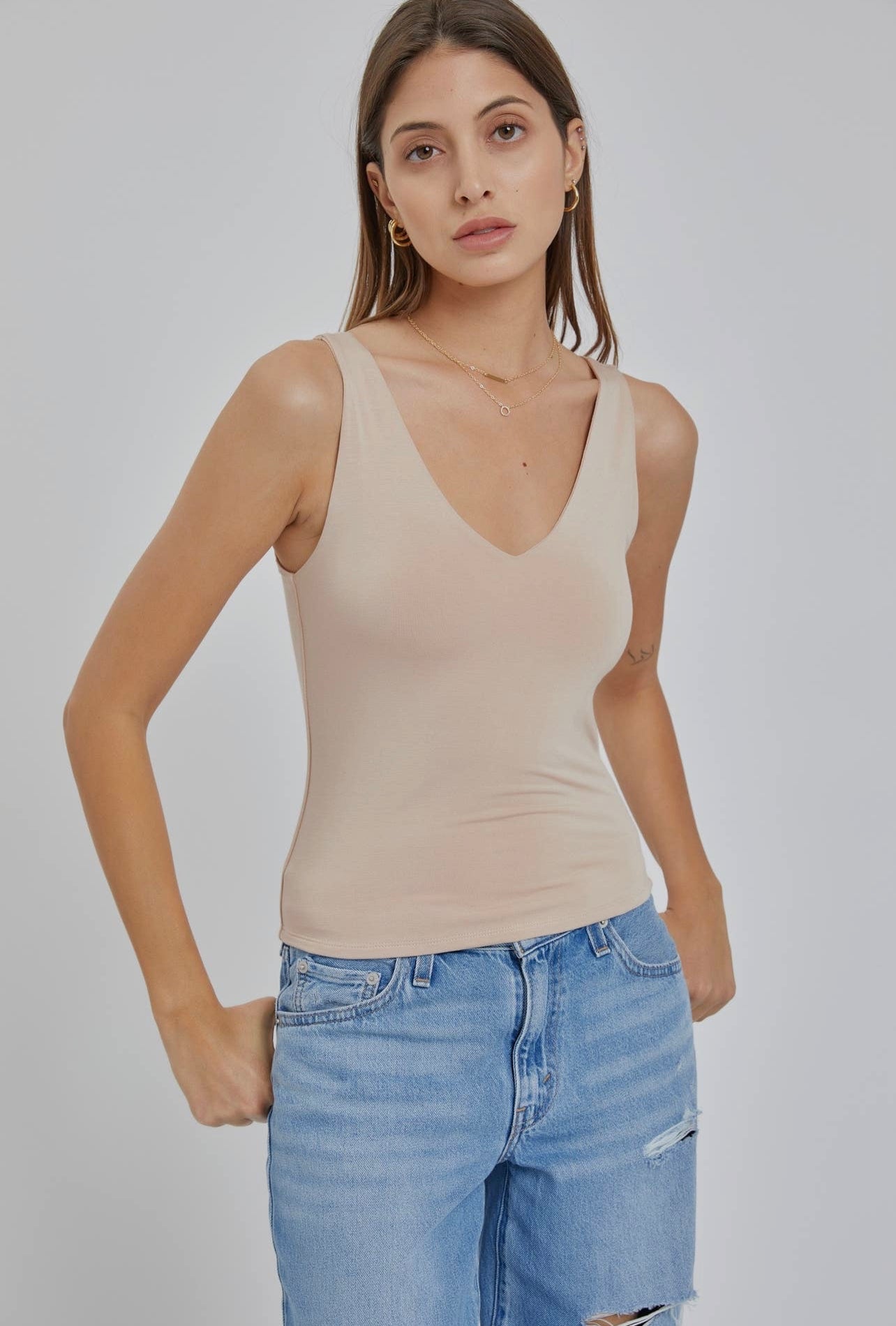 Basic V-Neck Tank