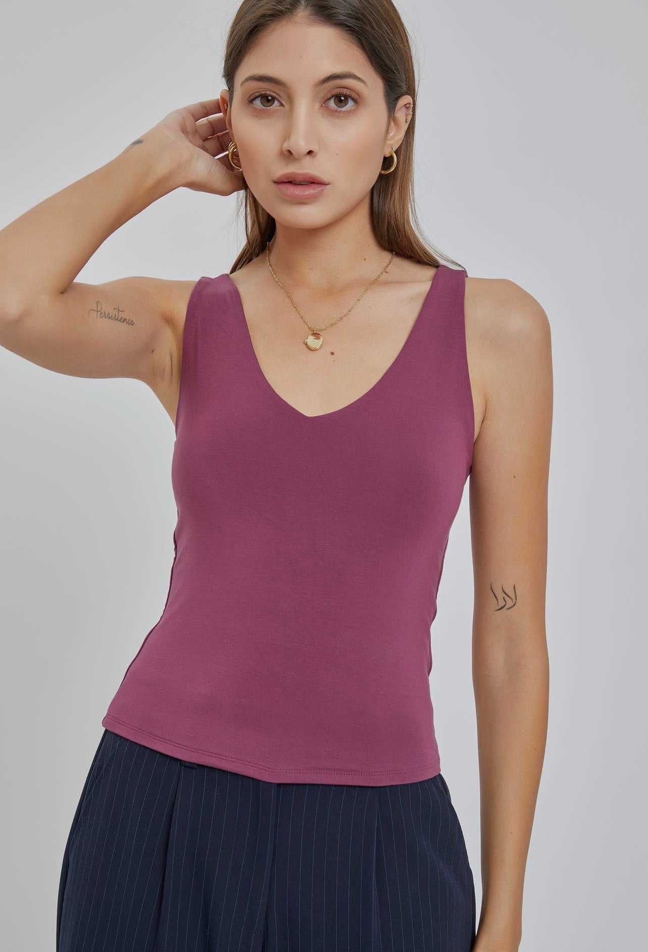 Basic V-Neck Tank