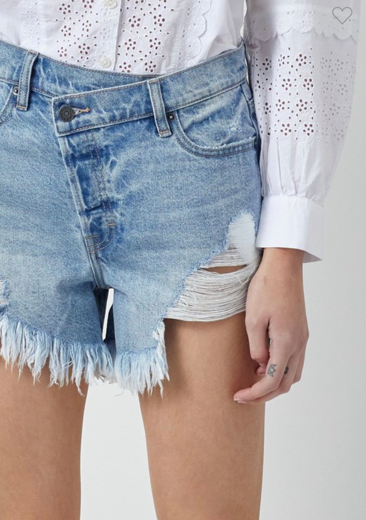 Hidden Sofie Medium Asymmetrical Waist Band Frayed Mom Shorts